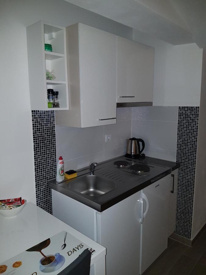 Gabi Rooms & Studio Apartment Lozovac Eksteriør billede