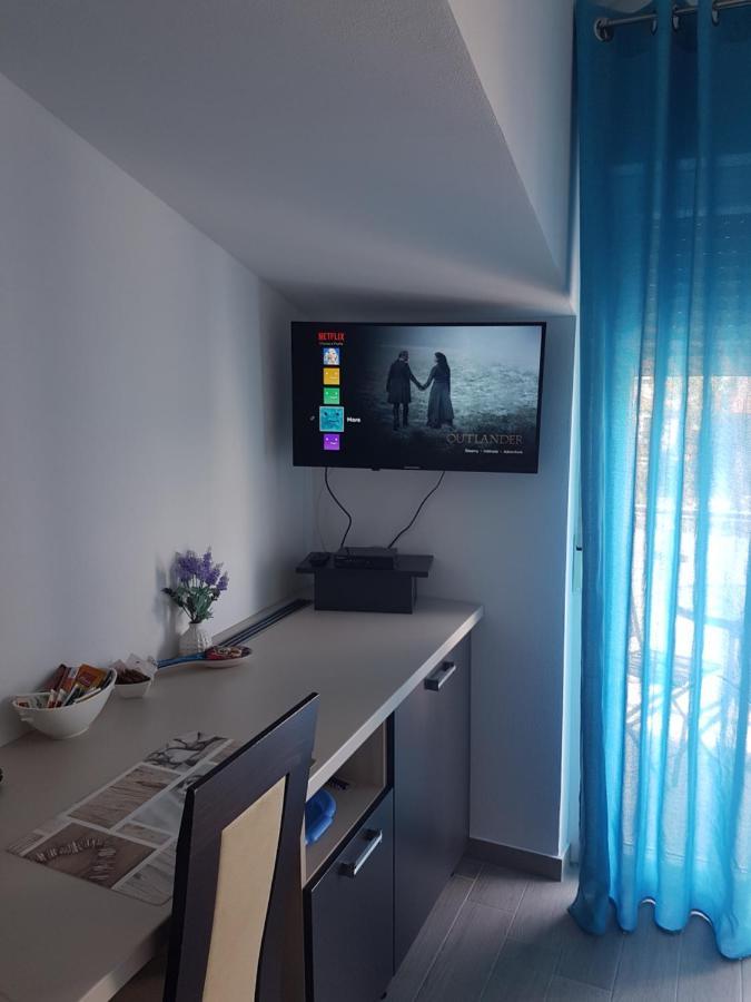 Gabi Rooms & Studio Apartment Lozovac Eksteriør billede