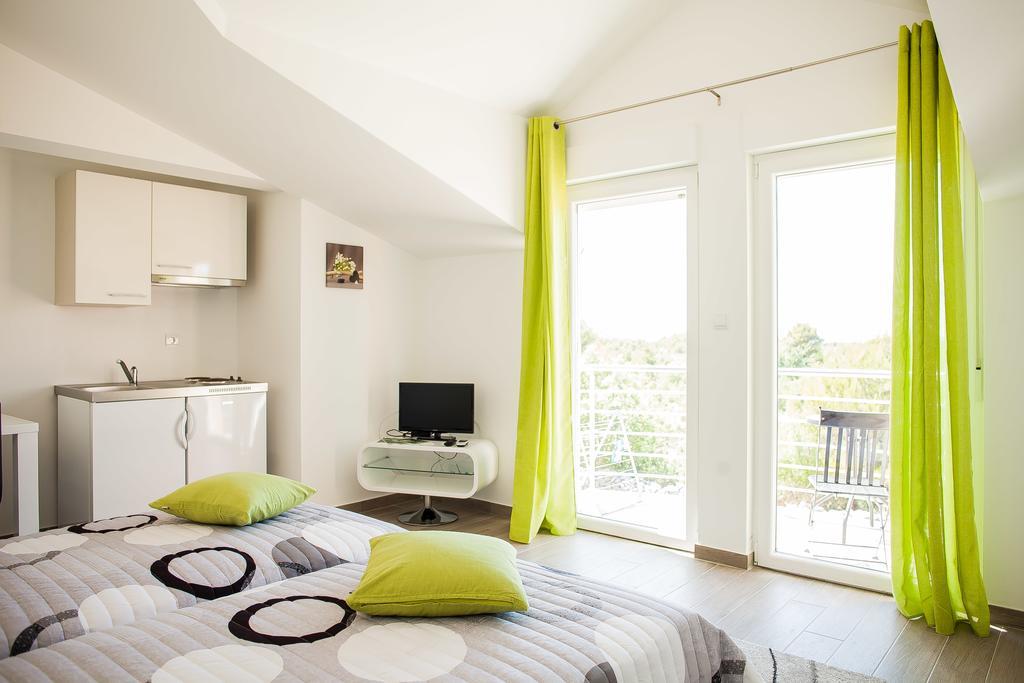 Gabi Rooms & Studio Apartment Lozovac Værelse billede